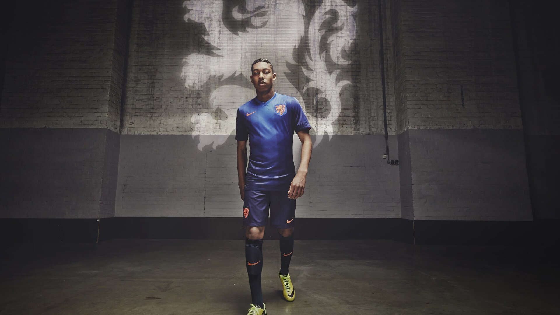 若日尼奥中场魔术师般压制级发挥，美国队提前终结悬念送波兰出局